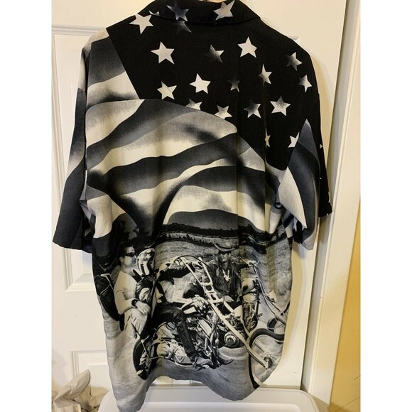 Saphire Lounge‎ Men’s Sz XL Button Shirt Biker Flag Stars Ride Free Black White - Picture 8 of 11